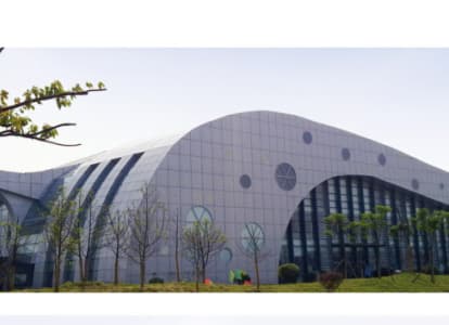丰镇会议中心外景网架工程